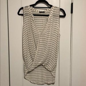 Sweet Claire V-Neck Twist hem Tank